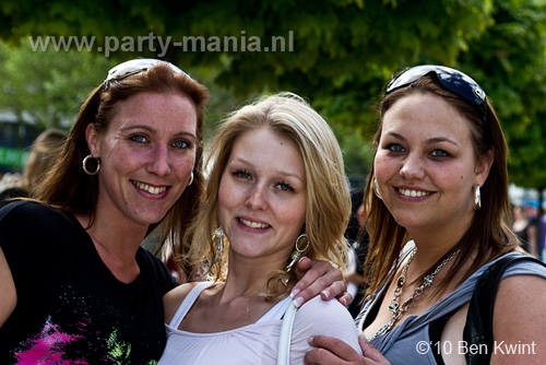 100612_021_franchise_outdoor_partymania