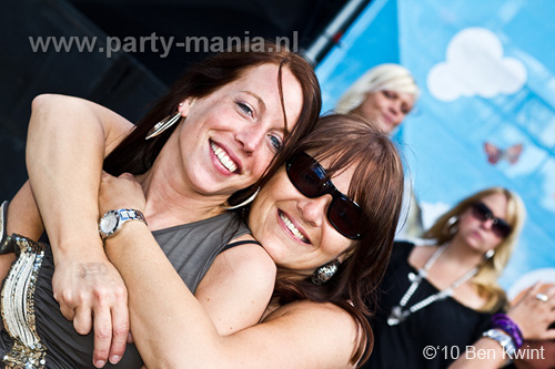 100612_036_franchise_outdoor_partymania