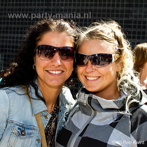 100612_040_franchise_outdoor_partymania