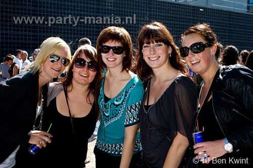 100612_066_franchise_outdoor_partymania