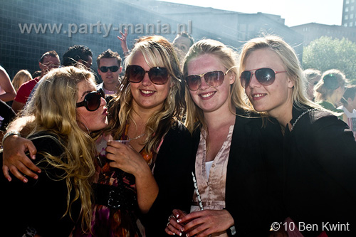 100612_110_franchise_outdoor_partymania