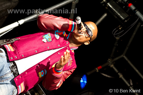 100612_171_franchise_outdoor_partymania