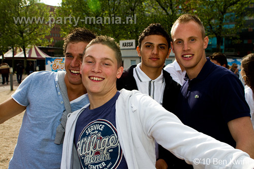 100612_176_franchise_outdoor_partymania
