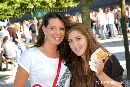 100612_080_franchise_outdoor_partymania