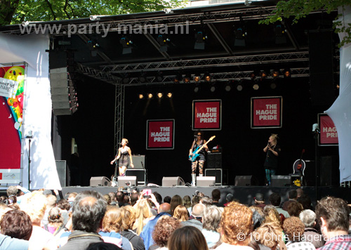 100612_048_the_hague_pride_partymania