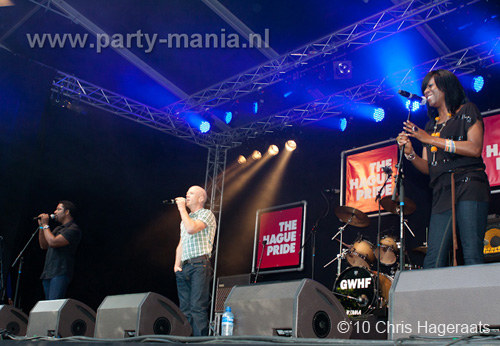 100612_064_the_hague_pride_partymania