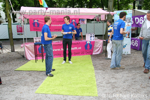 100612_012_the_hague_pride_partymania