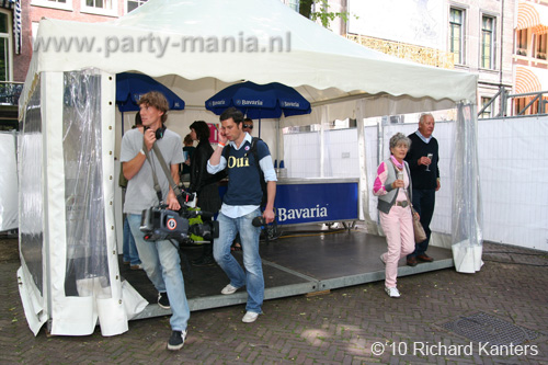 100612_063_the_hague_pride_partymania