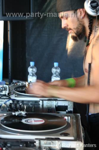100627_134_parkpop_partymania