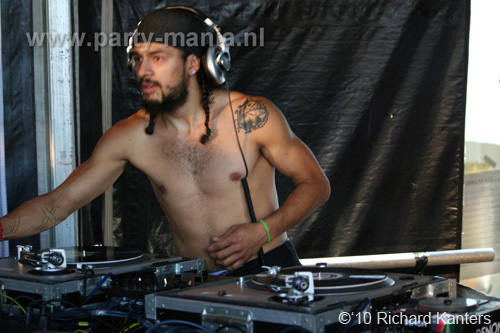 100627_135_parkpop_partymania