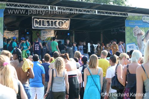 100627_143_parkpop_partymania