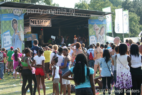 100627_168_parkpop_partymania