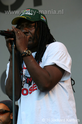100627_210_parkpop_partymania
