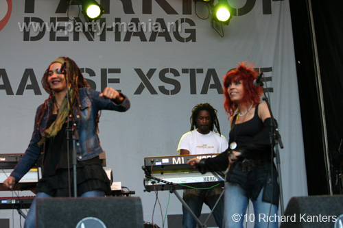 100627_216_parkpop_partymania