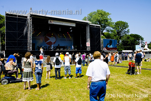 100627_018_parkpop_partymania