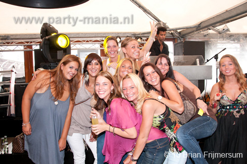 100725_005_wij_partymania