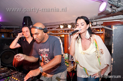 100725_052_wij_partymania