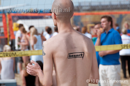 100801_004_horeca_beachvolleybal_partymania