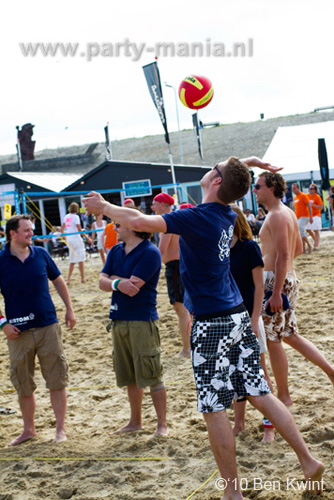 100801_005_horeca_beachvolleybal_partymania