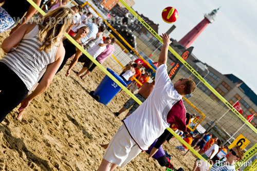 100801_018_horeca_beachvolleybal_partymania