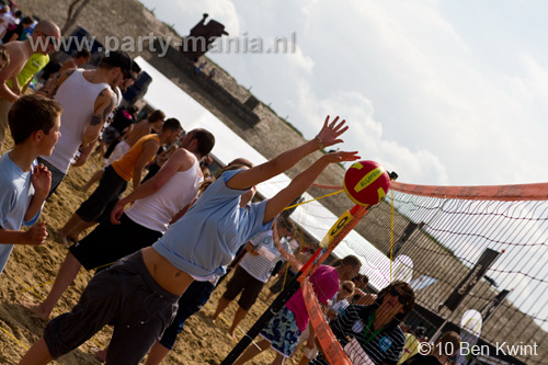 100801_038_horeca_beachvolleybal_partymania