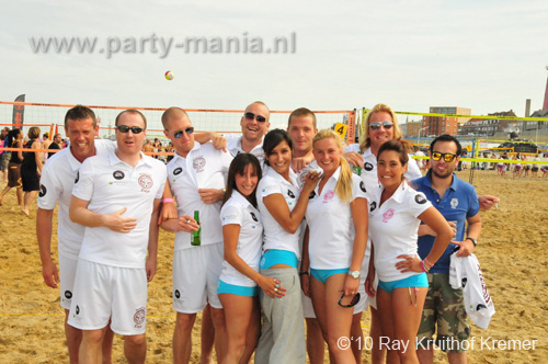 100801_010_horeca_beachvolleybal_partymania