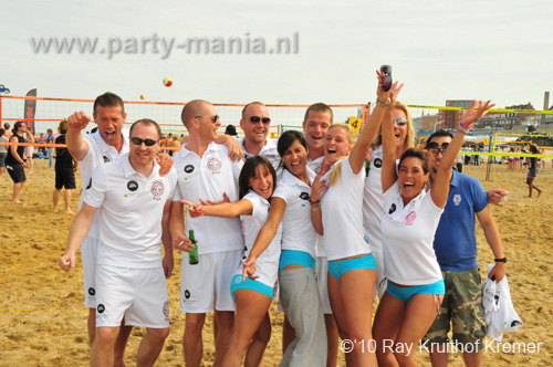 100801_011_horeca_beachvolleybal_partymania