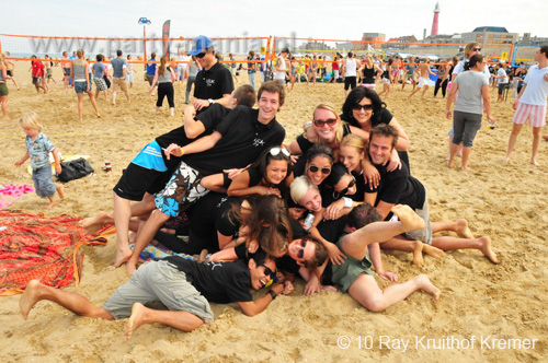 100801_019_horeca_beachvolleybal_partymania