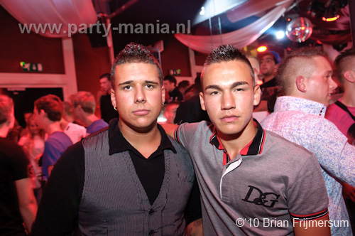 100806_010_maximaal_partymania