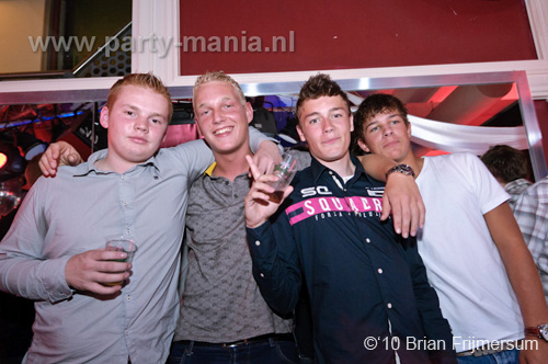 100806_040_maximaal_partymania