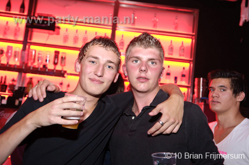 100806_075_maximaal_partymania