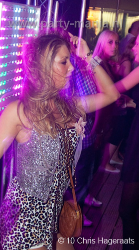 100807_083_gekkehouse_partymania