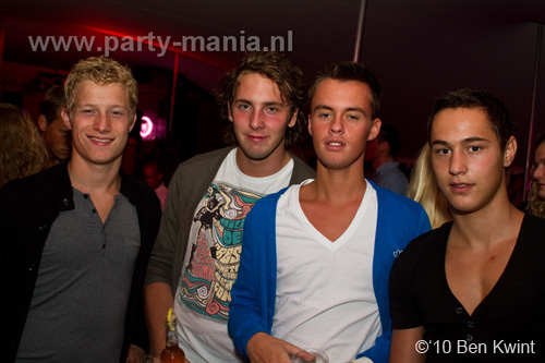 100814_001_glamorous_partymania