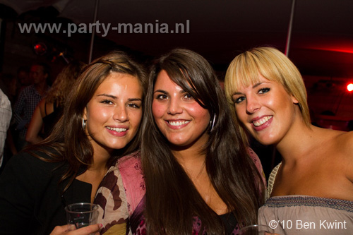 100814_011_glamorous_partymania