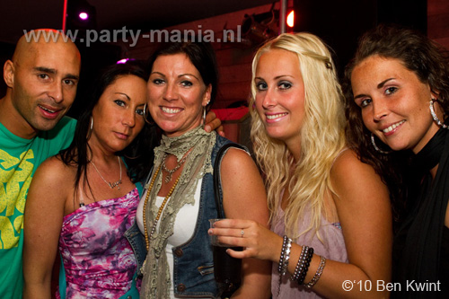 100814_019_glamorous_partymania