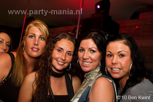 100814_020_glamorous_partymania