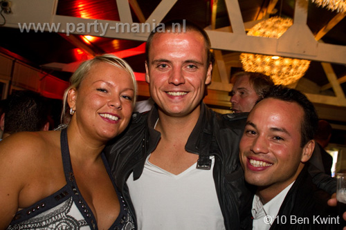 100814_069_glamorous_partymania