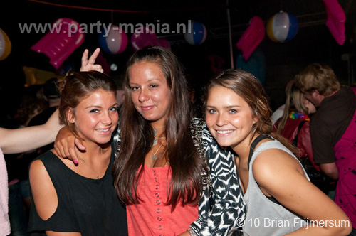 100814_022_klup_tropicana_partymania