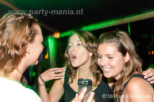 100814_032_klup_tropicana_partymania