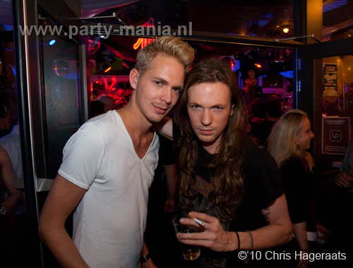 100821_046_manjefiek_partymania