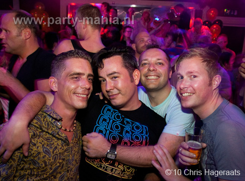 100821_072_manjefiek_partymania