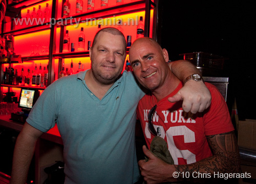 100821_093_manjefiek_partymania