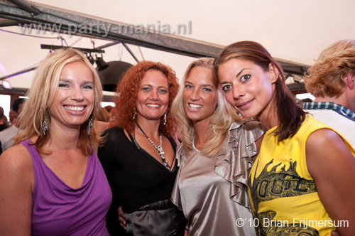 100829_021_wij_partymania