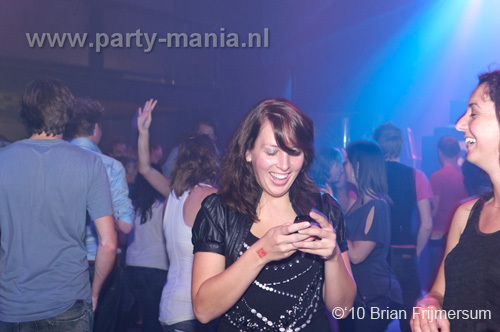 100910_000_90s_now_partymania