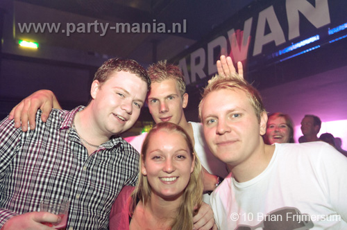 100910_006_90s_now_partymania