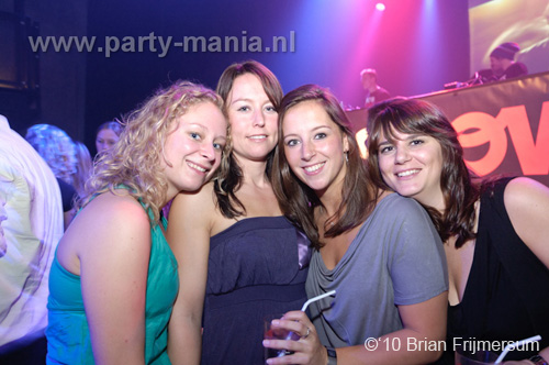 100910_011_90s_now_partymania