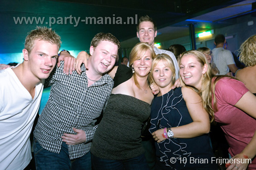 100910_016_90s_now_partymania