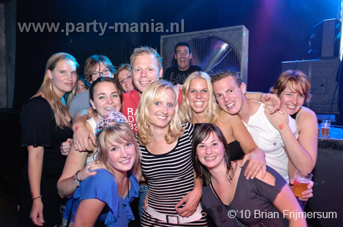 100910_024_90s_now_partymania