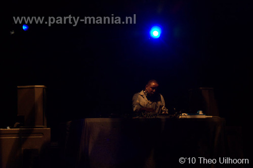 100911_002_afrobeats_partymania