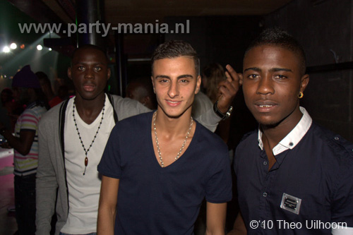 100911_042_afrobeats_partymania